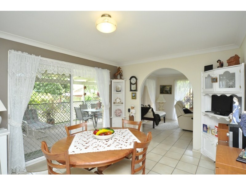 7 Footscray Court, Arundel QLD 4214