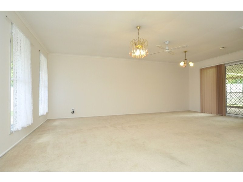 138 Olsen Avenue, Arundel QLD 4214