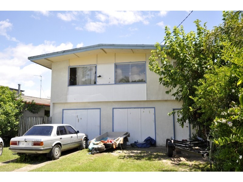 13 Nevenia Street, Labrador QLD 4215