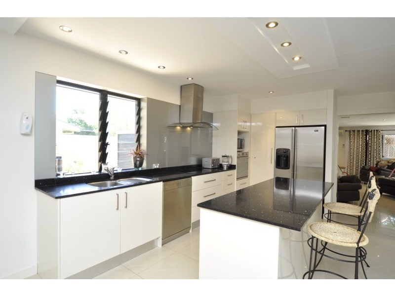 29 Allden Avenue, Labrador QLD 4215