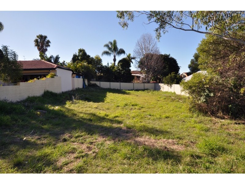 11 Essendon Close, Arundel QLD 4214
