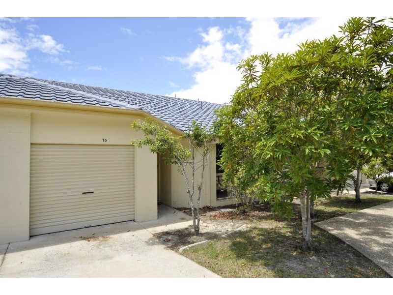 15/3 Arundel Drive, Arundel QLD 4214