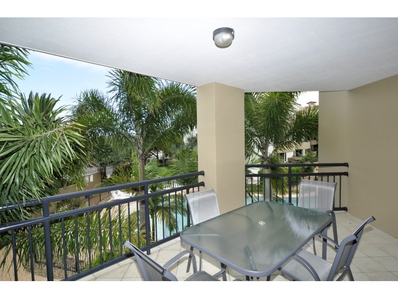 210/392 Marine Parade, Labrador QLD 4215