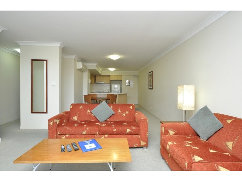 210/392 Marine Parade, Labrador QLD 4215