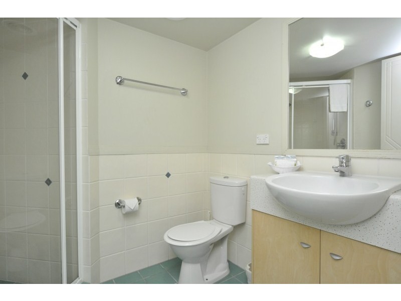 210/392 Marine Parade, Labrador QLD 4215