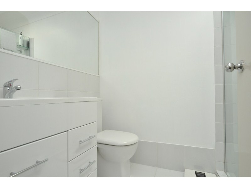 16/77 Government Road, Labrador QLD 4215