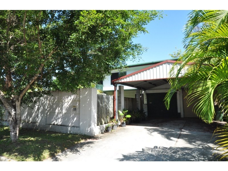 14 Hocking Street, Arundel QLD 4214