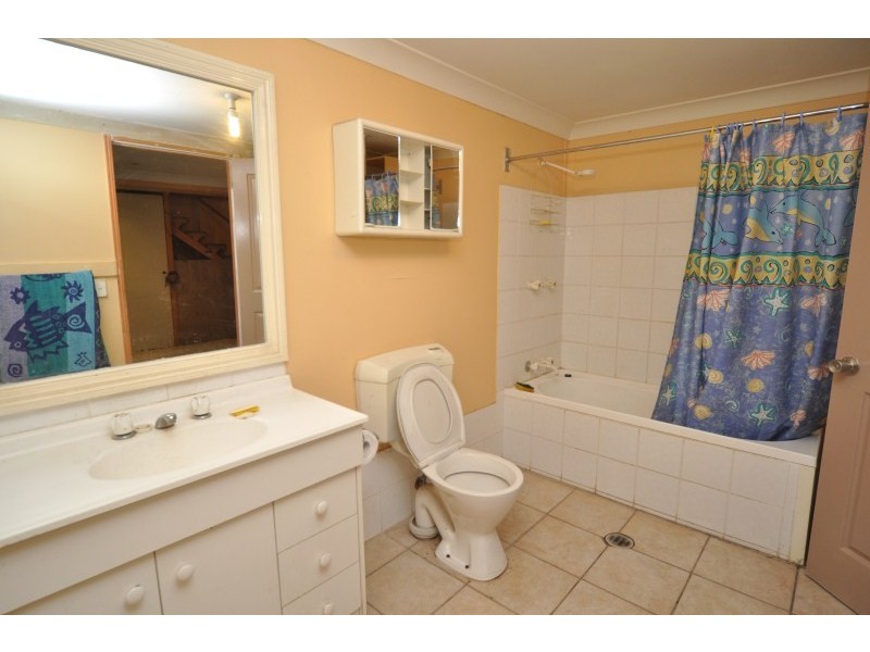 14 Hocking Street, Arundel QLD 4214