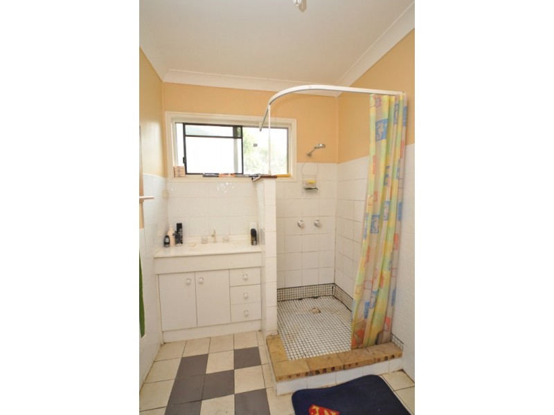 14 Hocking Street, Arundel QLD 4214