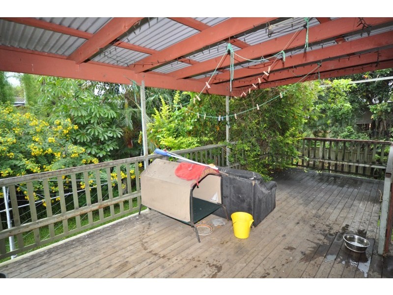 14 Hocking Street, Arundel QLD 4214