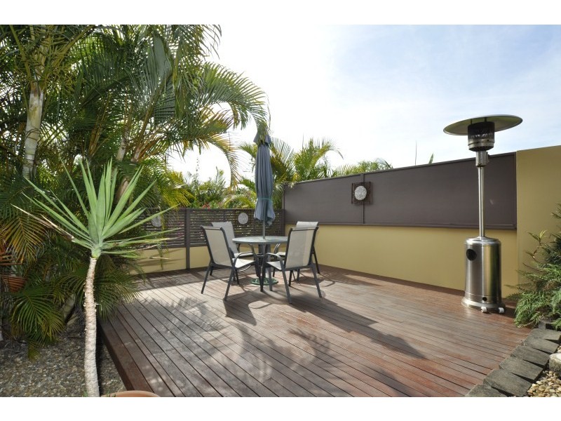 72 Arun Drive, Arundel QLD 4214