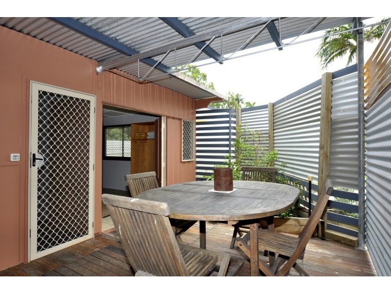49 Gordon Street, Labrador QLD 4215