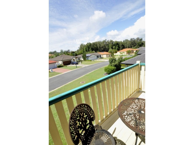 1 Kettlewell Chase, Arundel QLD 4214