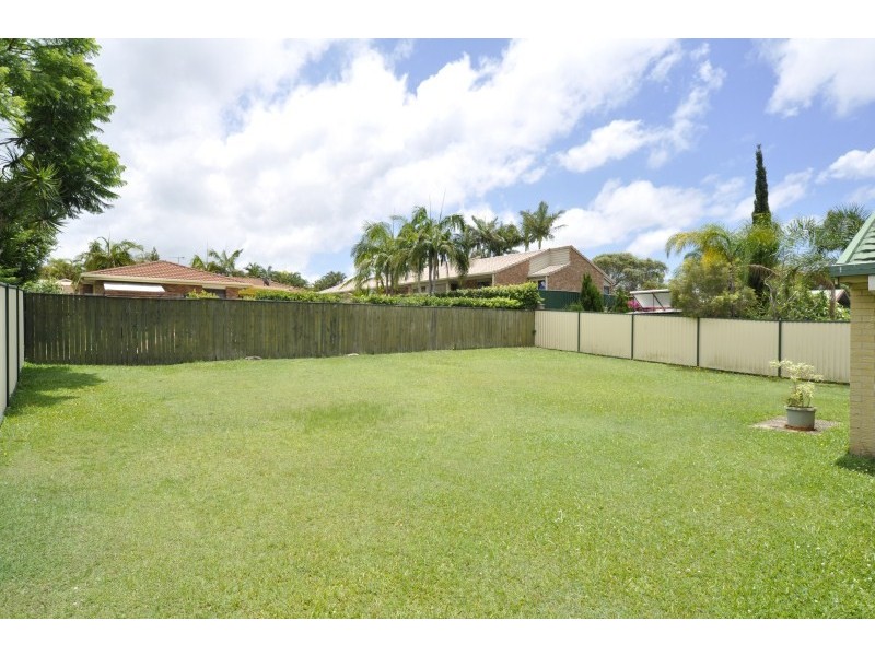 138 Olsen Avenue, Arundel QLD 4214