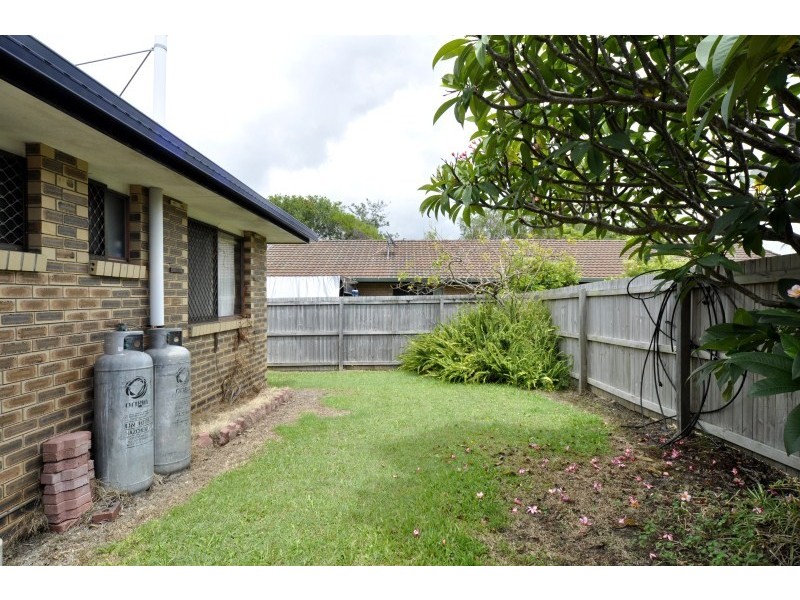 1/219 Central Street, Labrador QLD 4215