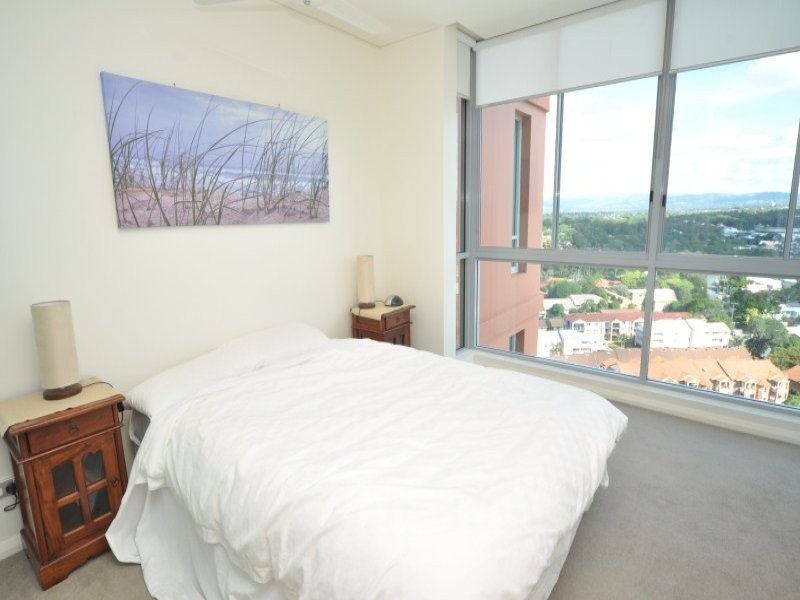 2103/1 Como Crescent, Southport QLD 4215