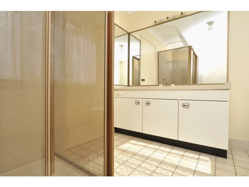 256 Central Street, Arundel QLD 4214