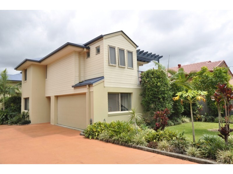 1/27 Harley Street, Labrador QLD 4215