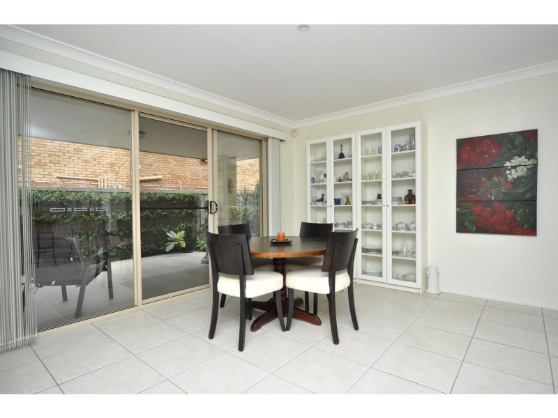 1/27 Harley Street, Labrador QLD 4215