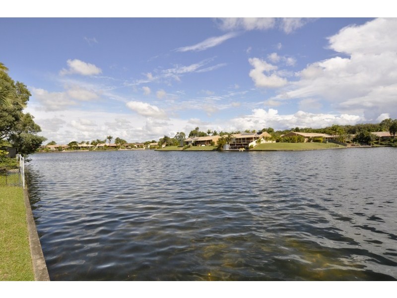 1/22 Possum Crescent, Coombabah QLD 4216