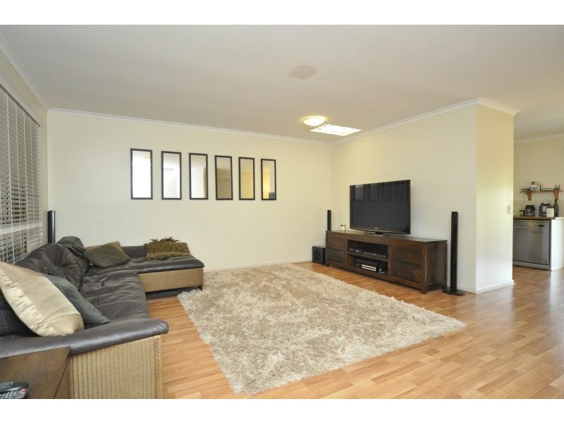 1/22 Possum Crescent, Coombabah QLD 4216