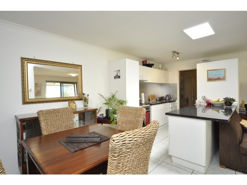 2/40 Kangaroo Avenue, Coombabah QLD 4216