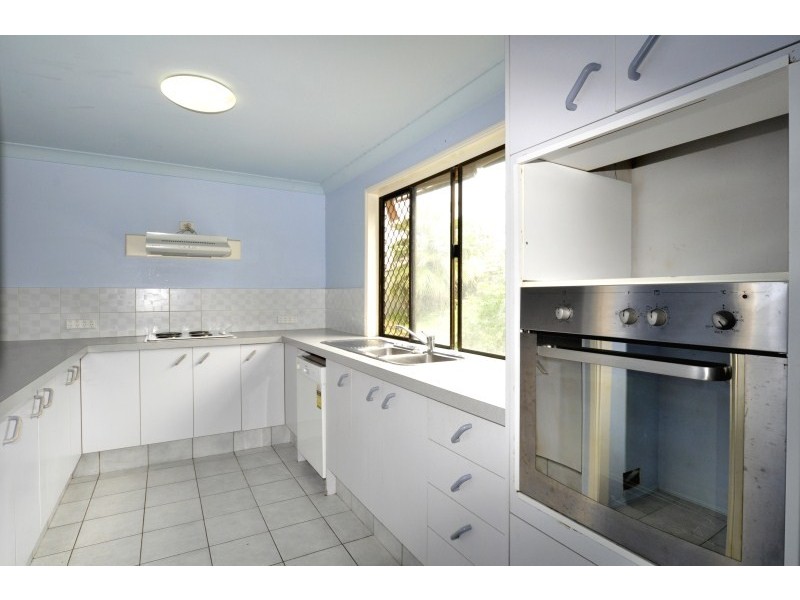 8/202 Central Street, Labrador QLD 4215