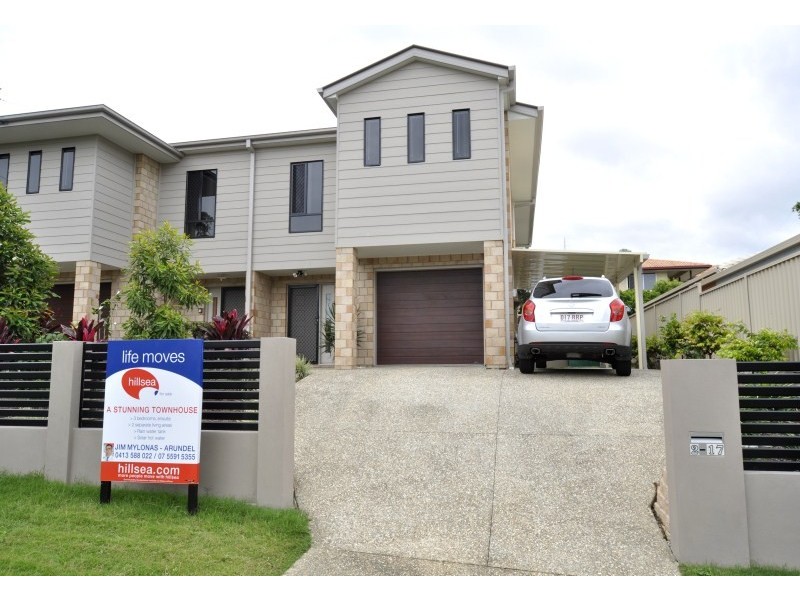 2/17 Louise Street, Southport QLD 4215