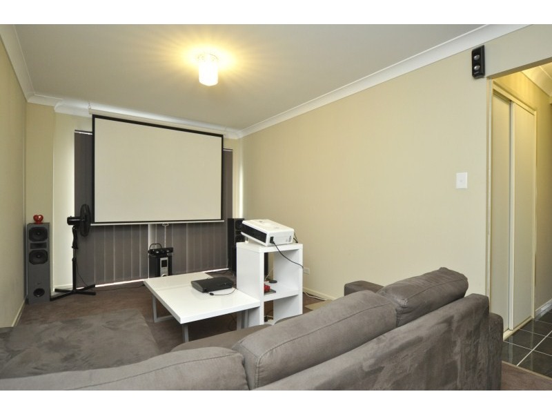 2/17 Louise Street, Southport QLD 4215