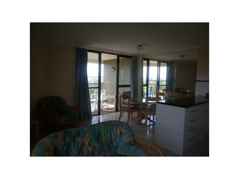 4A/114 Marine Parade, Southport QLD 4215