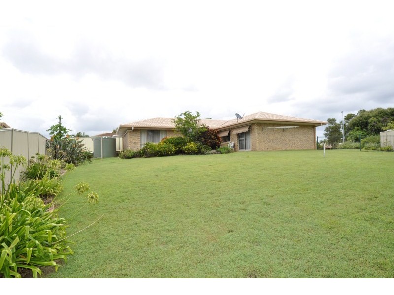 26 Ashburton Close, Arundel QLD 4214