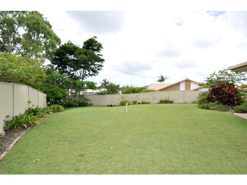 26 Ashburton Close, Arundel QLD 4214
