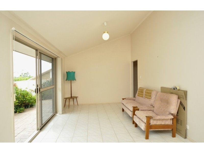 26 Ashburton Close, Arundel QLD 4214