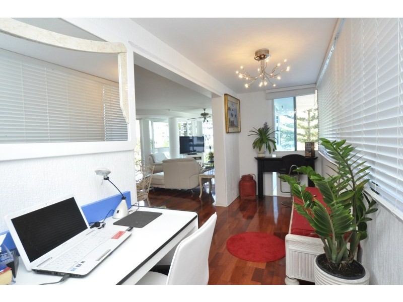 Labrador QLD 4215