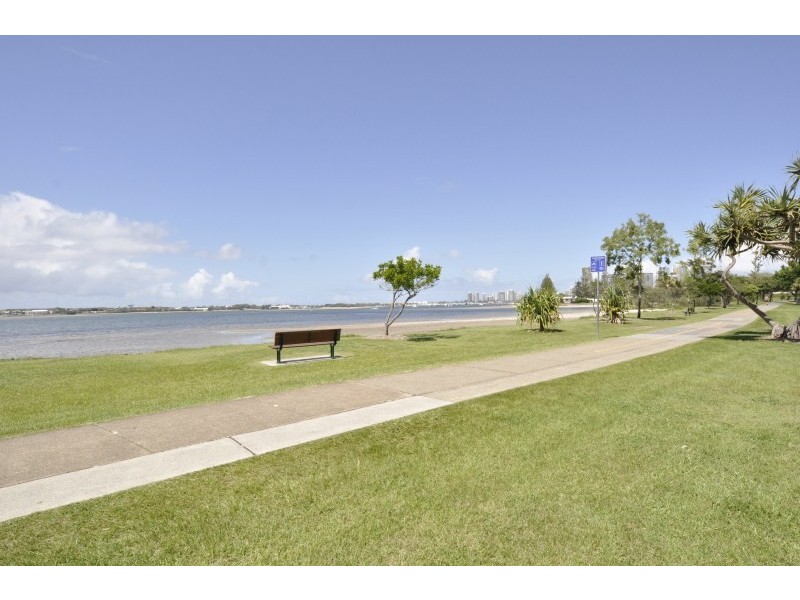 Labrador QLD 4215