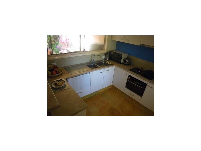 34/63 Olsen Avenue, Labrador QLD 4215