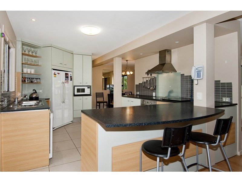 42 Coombabah Road, Biggera Waters QLD 4216