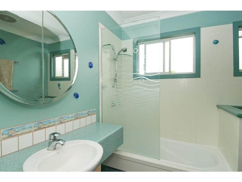 42 Coombabah Road, Biggera Waters QLD 4216