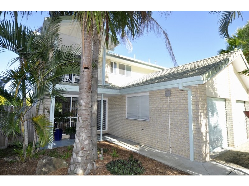 9/14 Liam Court, Labrador QLD 4215