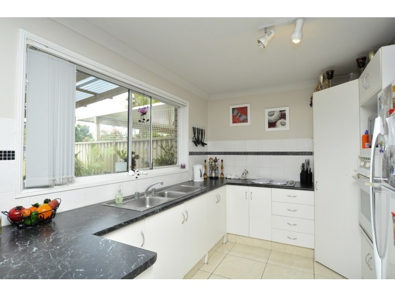 9/14 Liam Court, Labrador QLD 4215