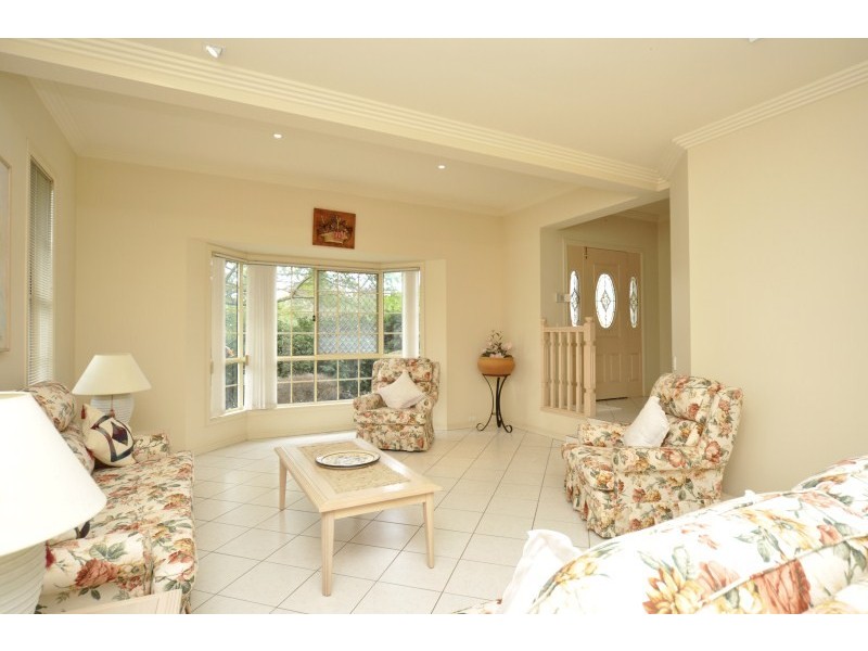 35 Canada Place, Arundel QLD 4214