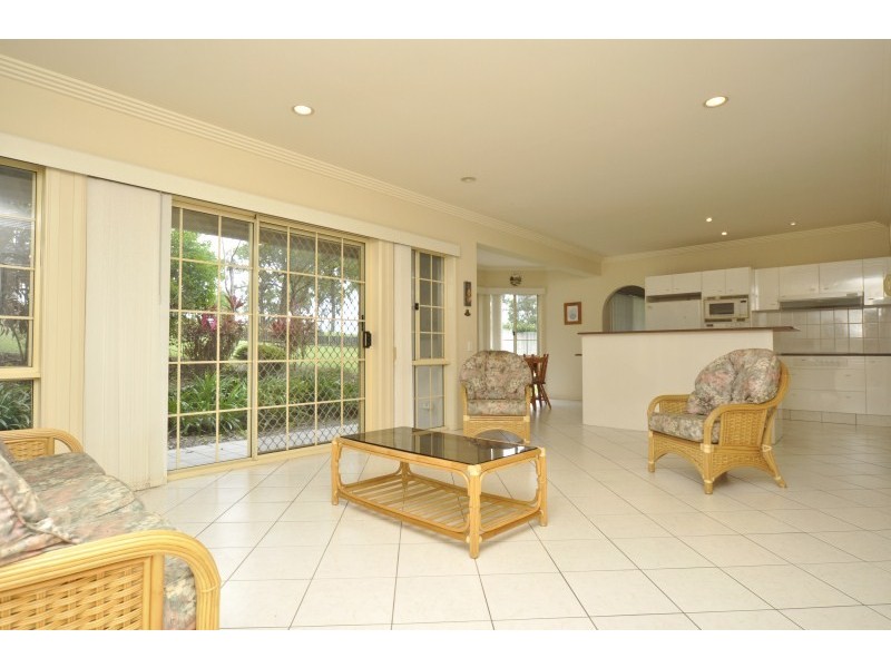 35 Canada Place, Arundel QLD 4214