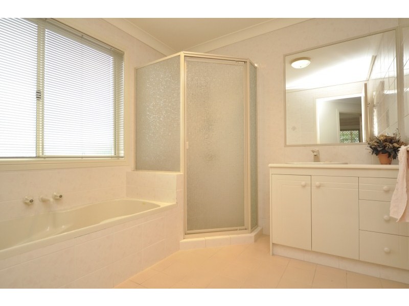 35 Canada Place, Arundel QLD 4214