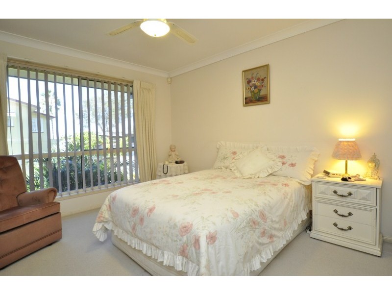 2/9 Chirn Crescent, Labrador QLD 4215