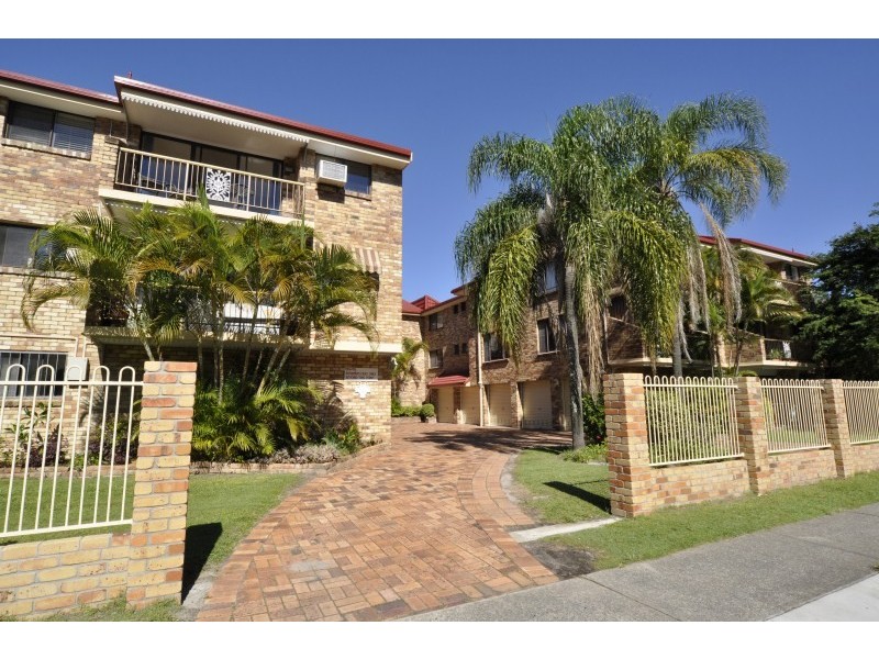 7/6 Broad Street, Labrador QLD 4215