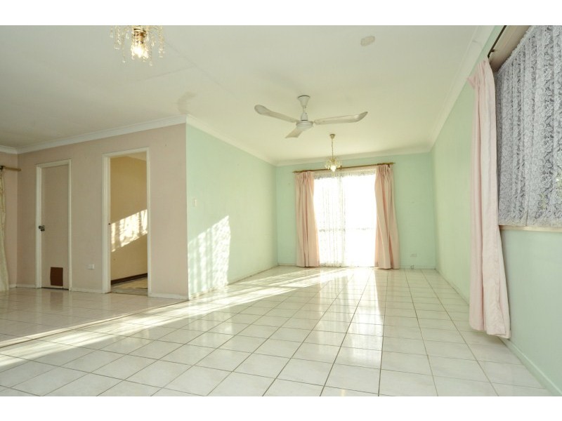 13 Serene Court, Arundel QLD 4214