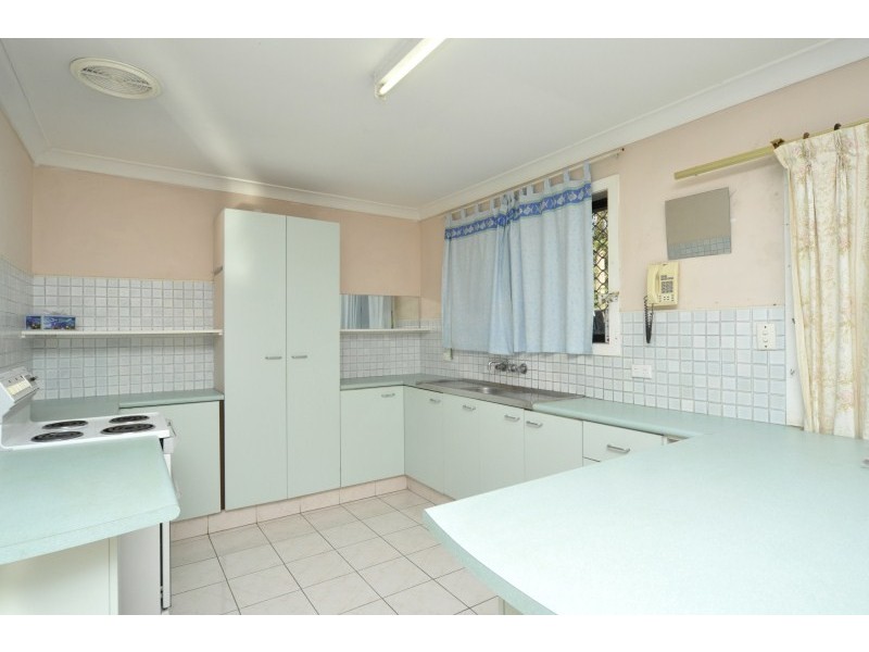 13 Serene Court, Arundel QLD 4214