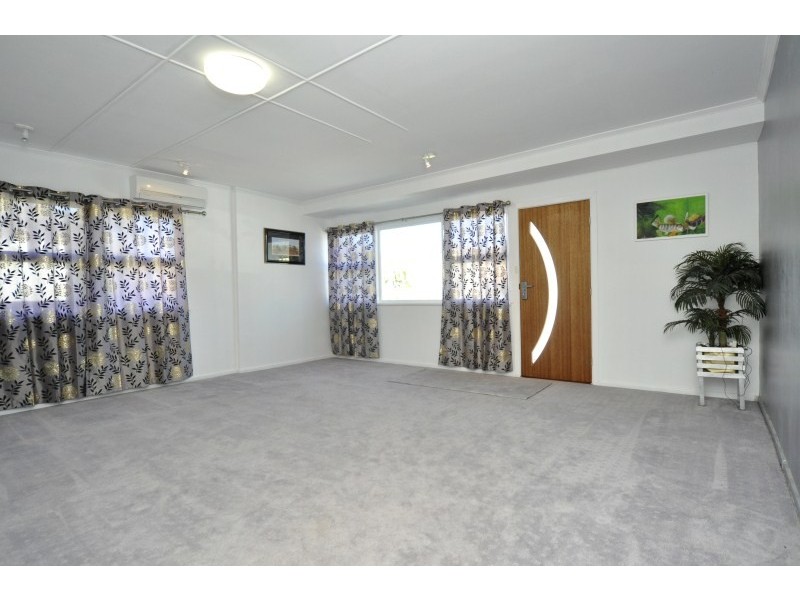7 Gordon Street, Labrador QLD 4215