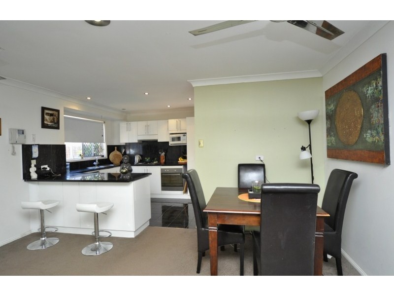 1/19 Kenny Drive, Labrador QLD 4215