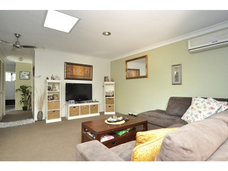 1/19 Kenny Drive, Labrador QLD 4215